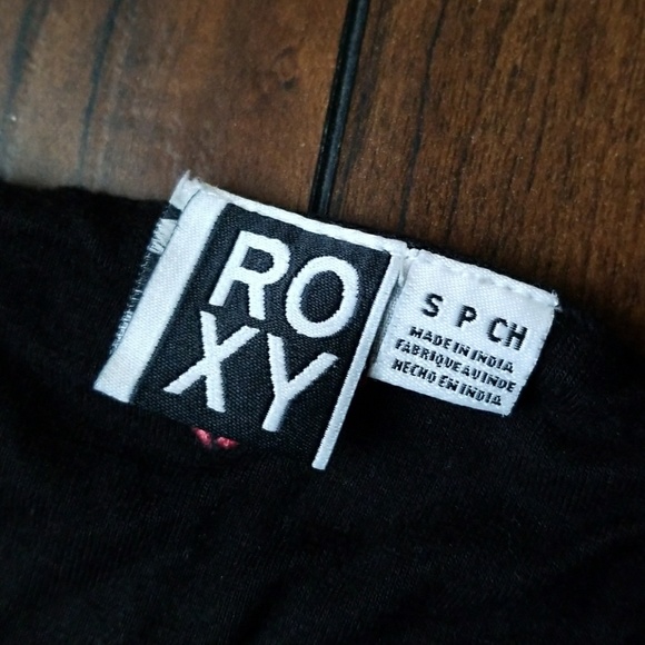 *SOLD* Roxy Chevron Dress - Picture 4 of 5